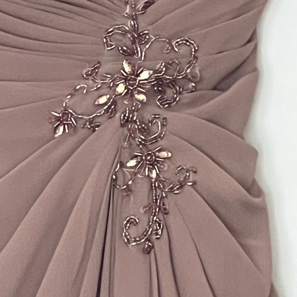 Stunning Cameron Blake Mother of Gown - Picture 8 of 13